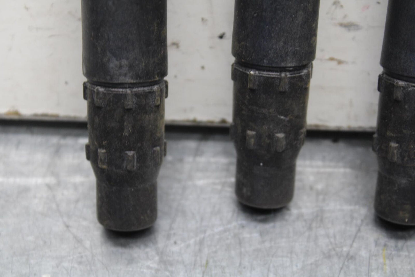 01 SUZUKI GSXR1000 IGNITION  COIL  PLUG CAPS 33410-35F00 33410-35F10 BB100 #B