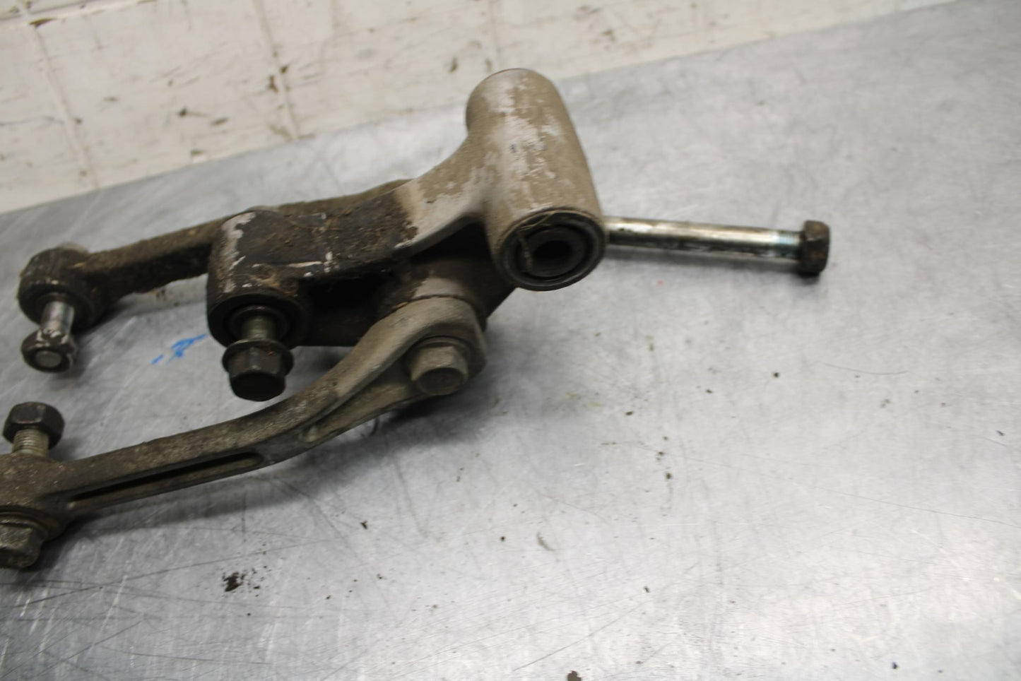 1996 Kawasaki Ninja 600R ZX600C REAR DOGBONE SHOCK LINKAGE LINK BB35