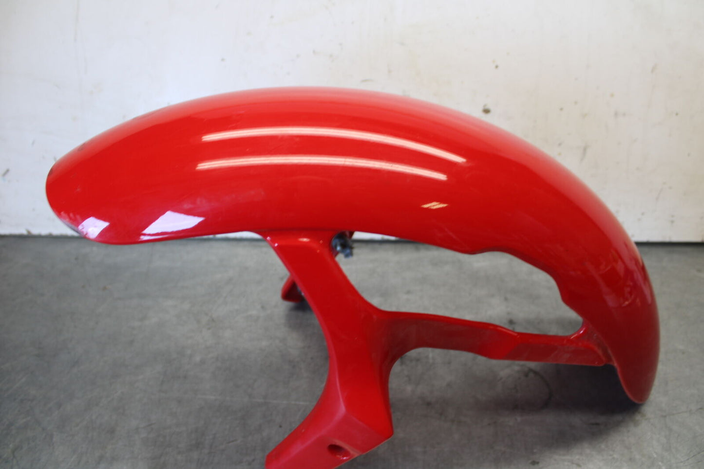06-07 DUCATI MONSTER 695 FRONT WHEEL FENDER COWL FAIRING BB674