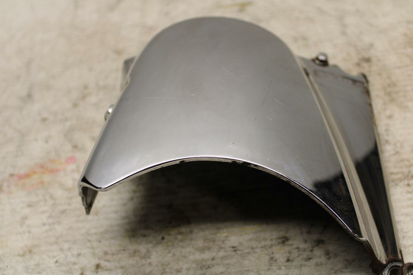 00-04 SUZUKI MARAUDER 800 VZ800 ENGINE SPROCKET COVER BB305