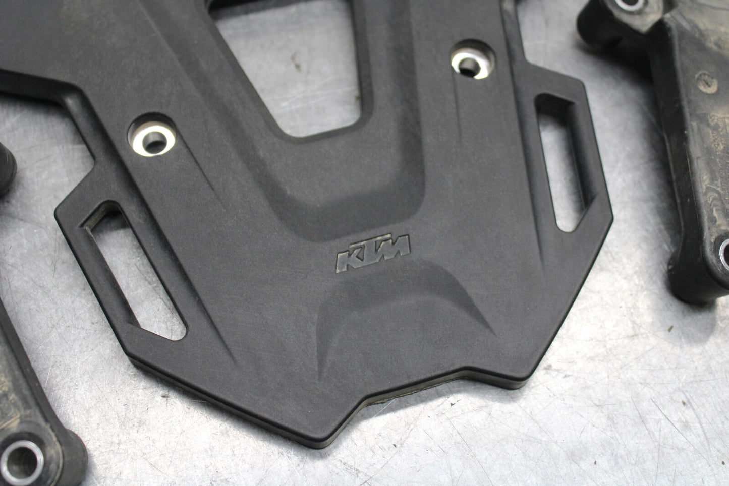 21-24 KTM 890 ADVENTURE R PASSENGER REAR SEAT GRAB BAR & RACK SET BB723