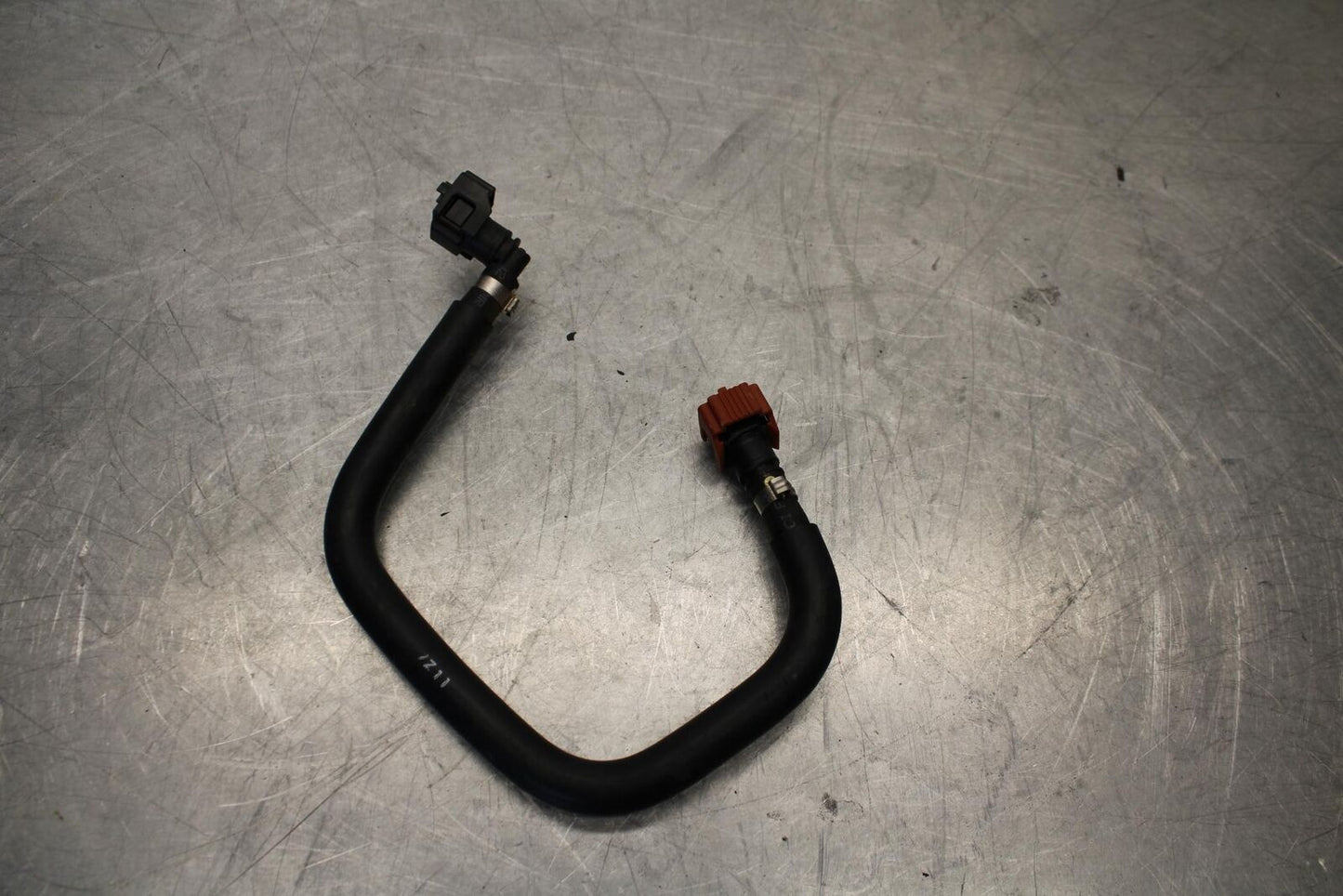 17-18 YAMAHA YZF R3 FUEL HOSE GAS LINE TUBE PIPE BB438
