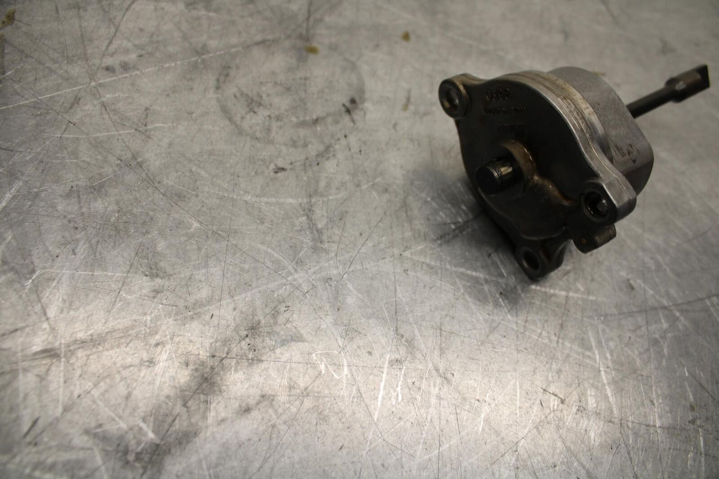 04-05 SUZUKI GSXR600 ENGINE MOTOR OIL PUMP 16400-35F00 BB329
