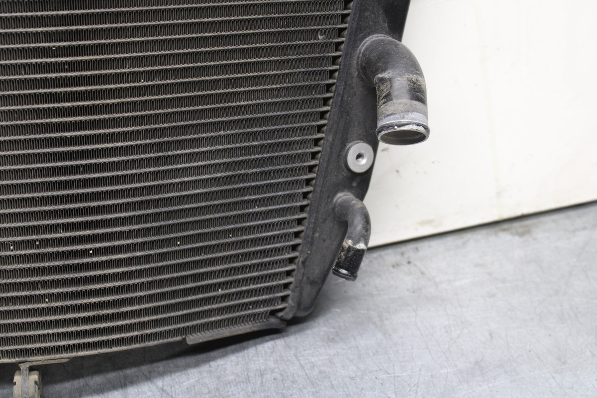 08-10 SUZUKI GSXR 600 ENGINE RADIATOR MOTOR COOLER COOLING RADIATER BB753