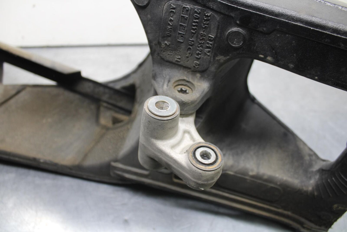 2016 BMW S1000R ABS REAR SWINGARM BACK SUSPENSION SWING ARM BB604