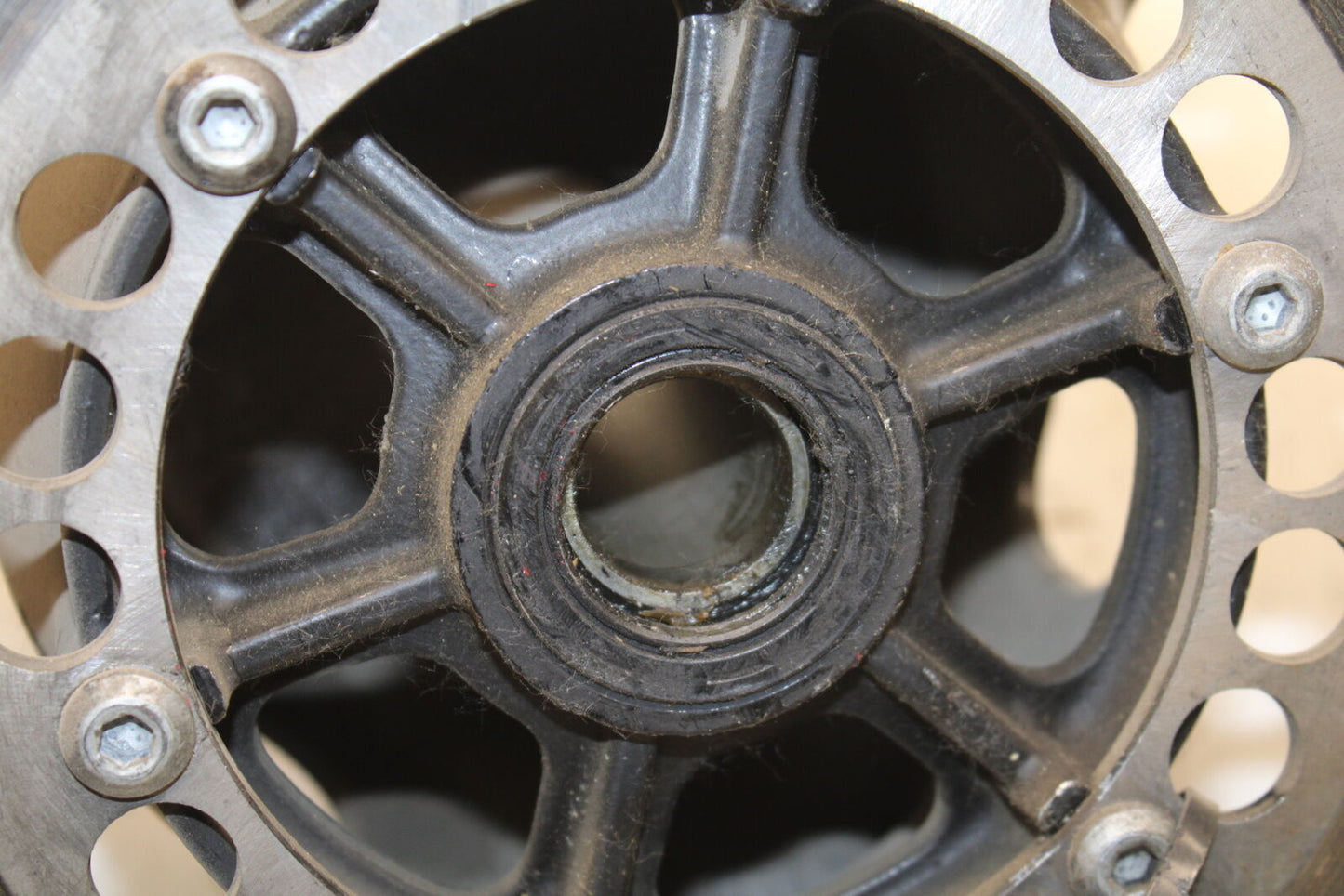 91-93 YAMAHA FZR1000 REAR WHEEL BACK RIM BB28