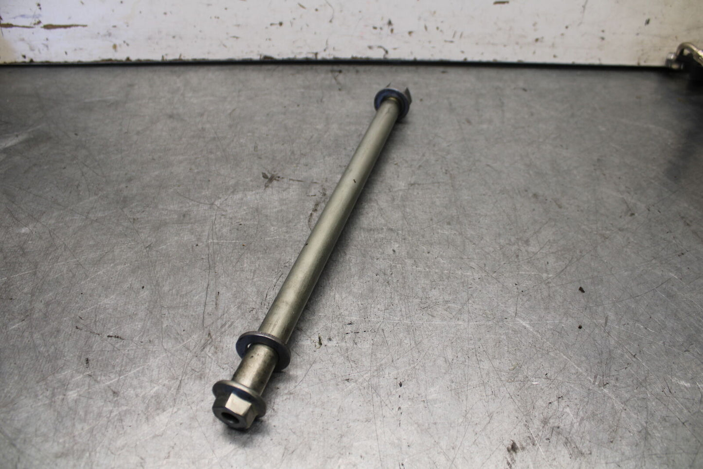 19-21 TRIUMPH SPEED TWIN 1200 REAR BACK SWINGARM BOLT PIVOT AXLE BB653