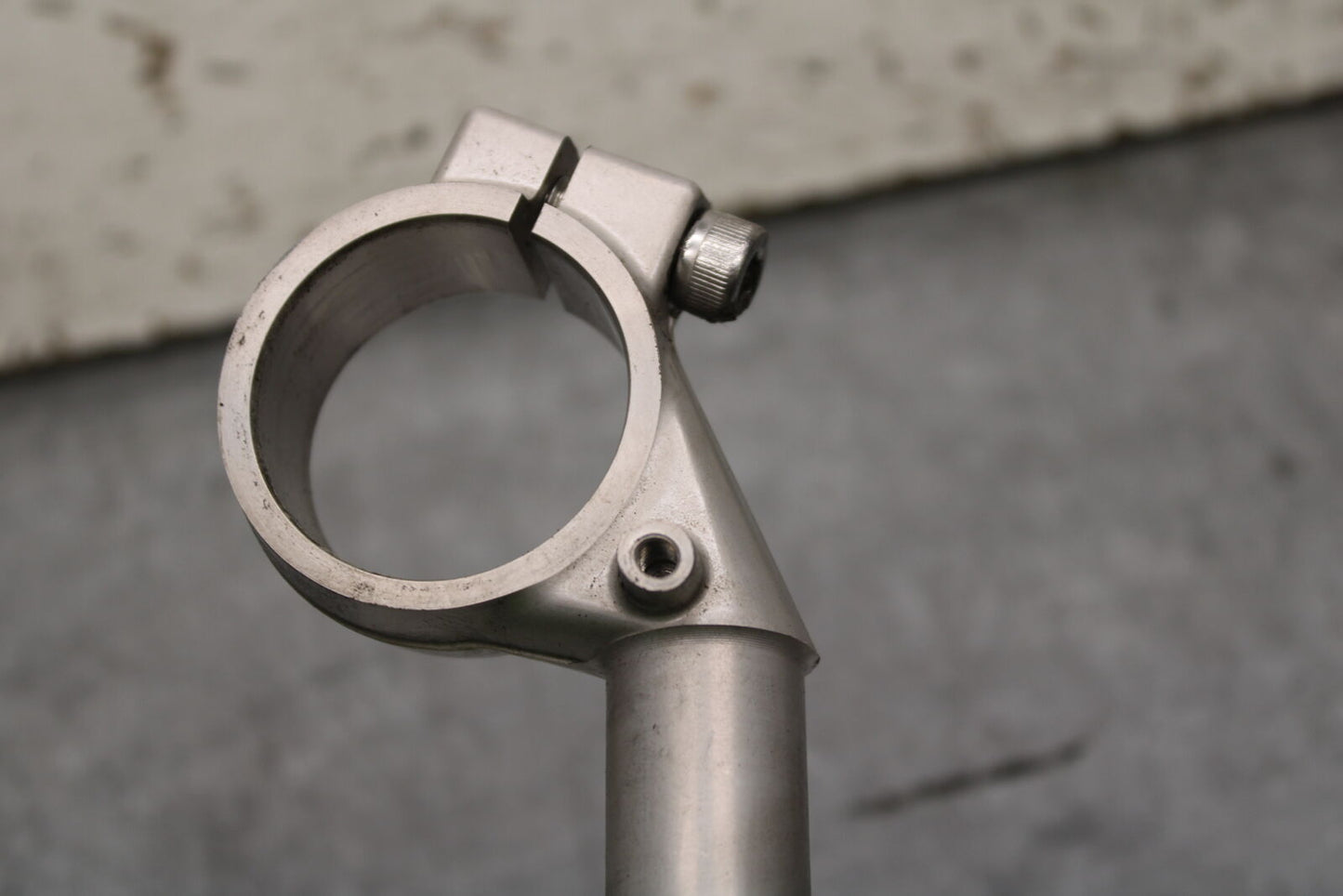 03-04 TRIUMPH DAYTONA 600 LEFT CLIP ON HANDLEBAR BB745
