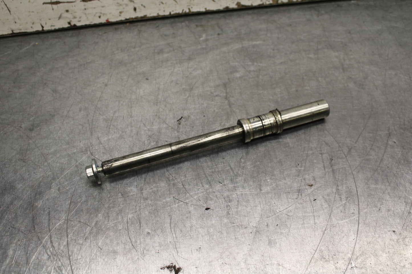 17-24 KTM 390 DUKE REAR AXLE BACK WHEEL RIM PIVOT BOLT AXEL BB734