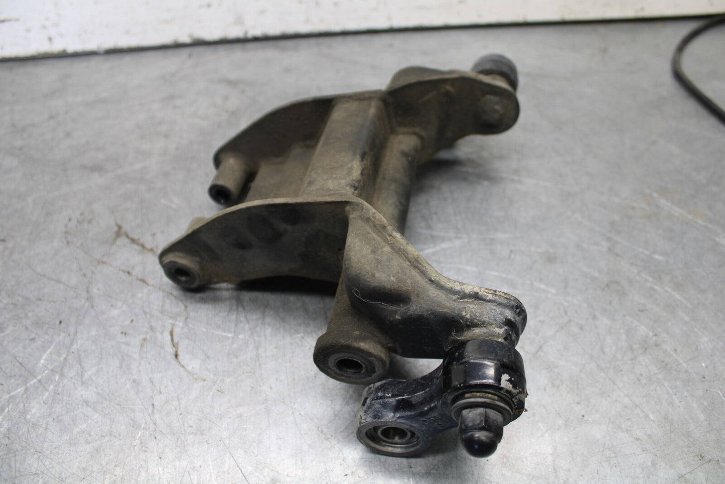 85-86 SUZUKI MADURA 1200 REAR BACK SHOCK ABSORBER MOUNT BB691