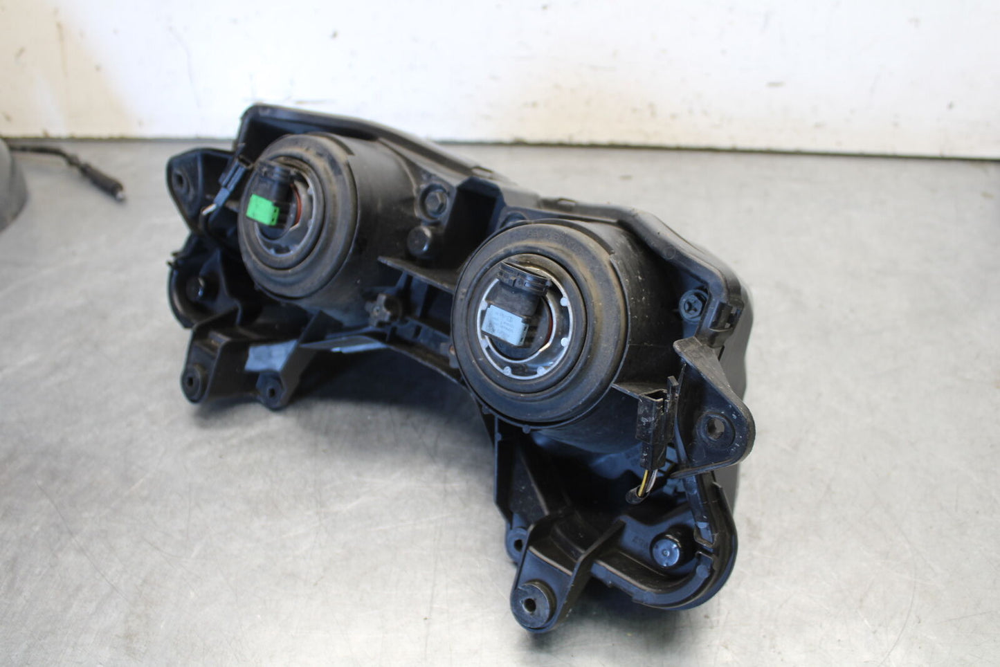 09-12 KAWASAKI NINJA ZX6R ZX600R FRONT HEADLIGHT HEAD LAMP 23007-0101 BB656