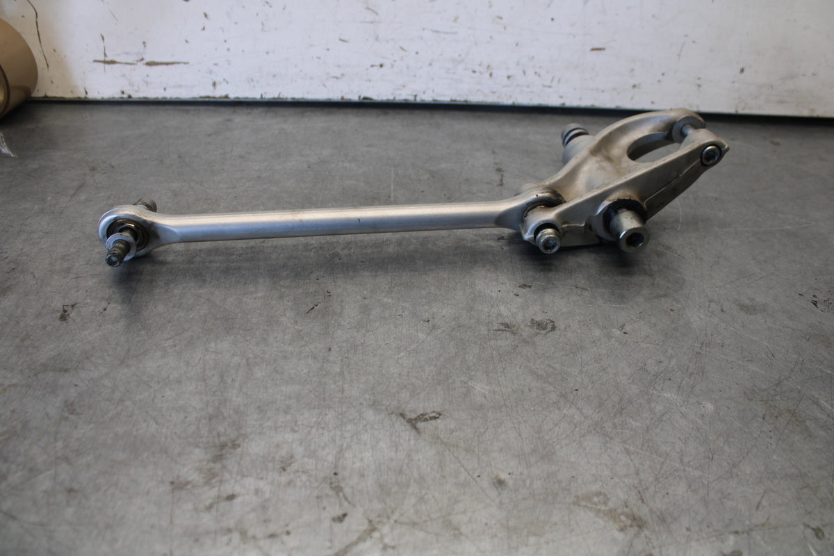 06-07 DUCATI MONSTER 695 REAR DOGBONE SHOCK LINKAGE LINK BB674