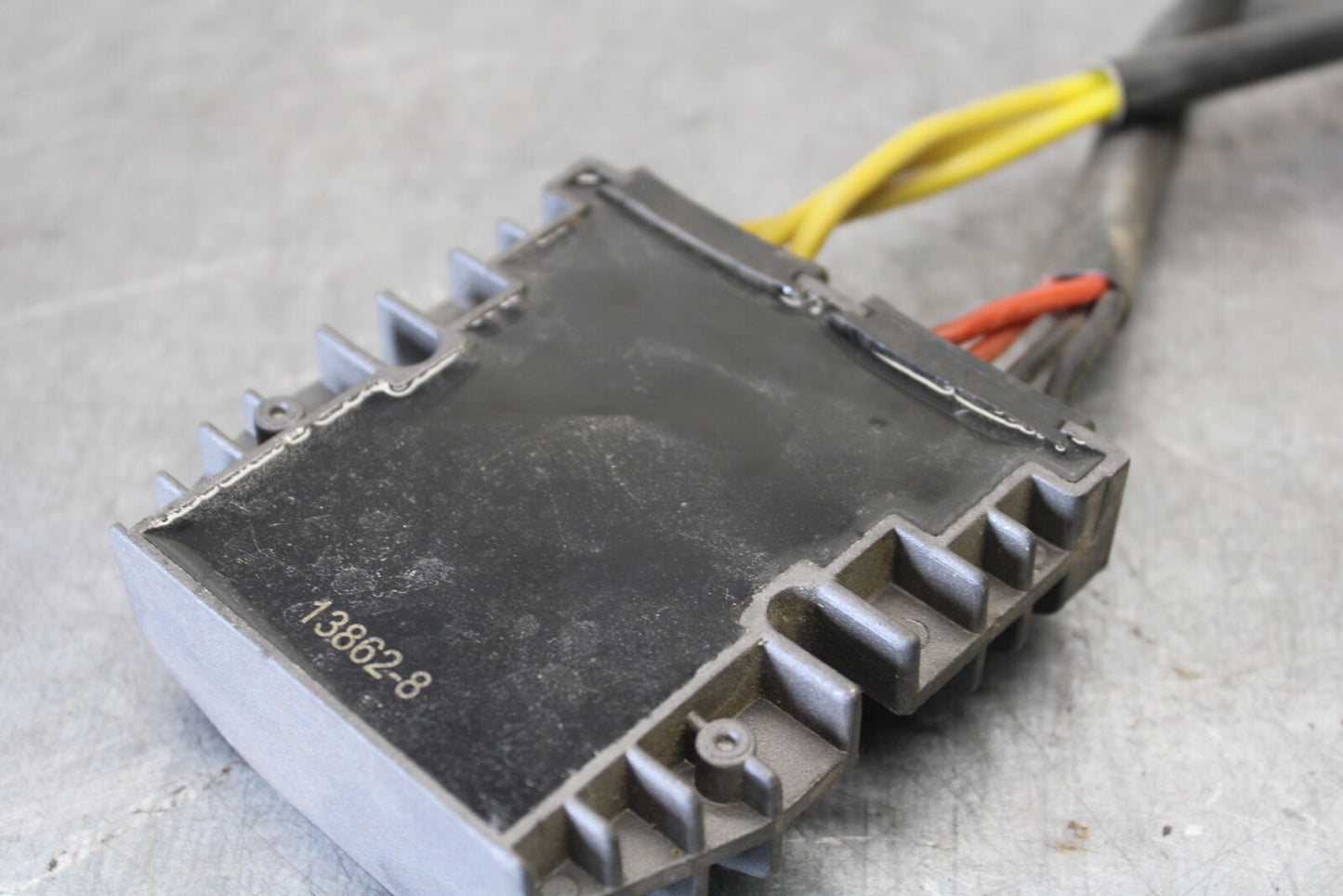 01-06 TRIUMPH TIGER 955I RECTIFIER VOLTAGE REGULATOR BB693