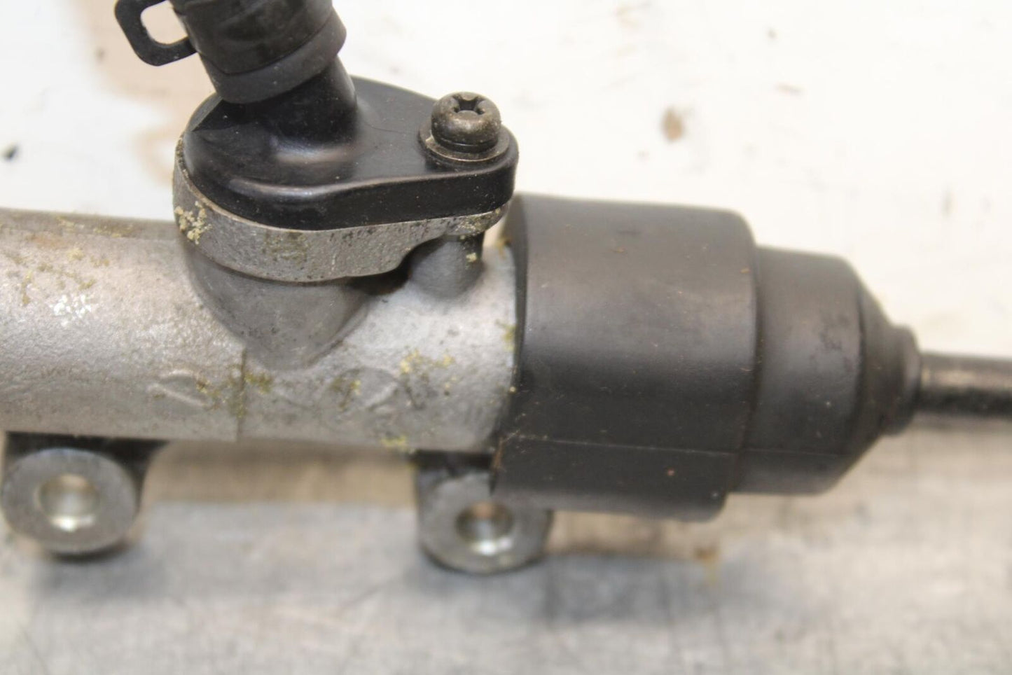 98-02 HONDA SHADOW AERO 1100 REAR BACK BRAKE MASTER CYLINDER W RESERVOIR BB106