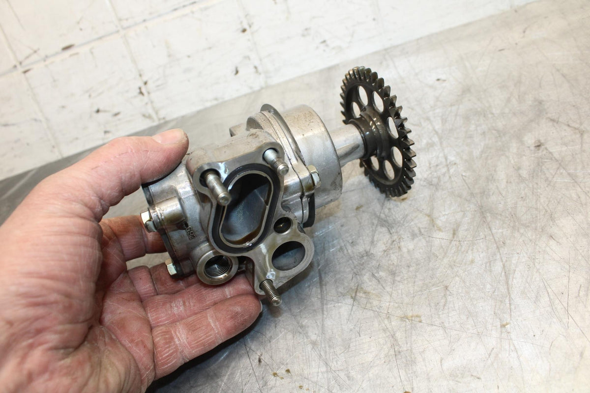 91-92 SUZUKI GSXR750 M ENGINE MOTOR OIL PUMP BB493