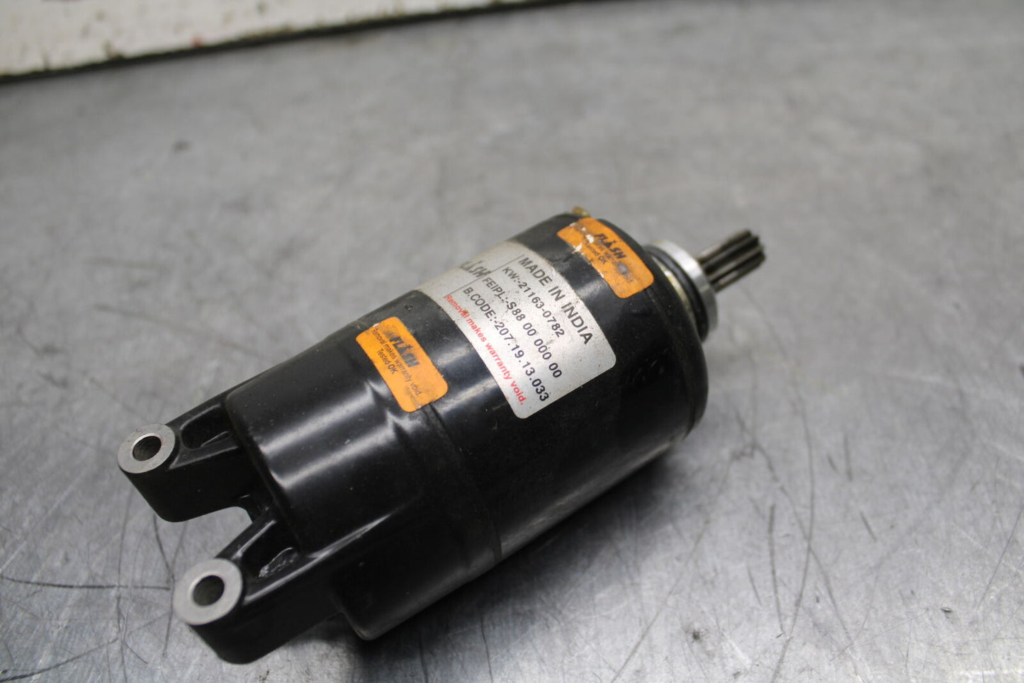 19-22 KAWASAKI Z400 ENGINE STARTING STARTER MOTOR -DC 12V BB738