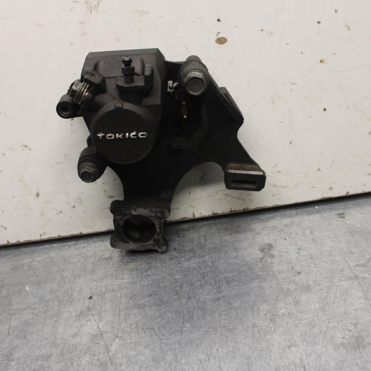 08-10 SUZUKI GSXR 600 750 REAR BACK BRAKE CALIPER W MOUNT BRACKET BB101