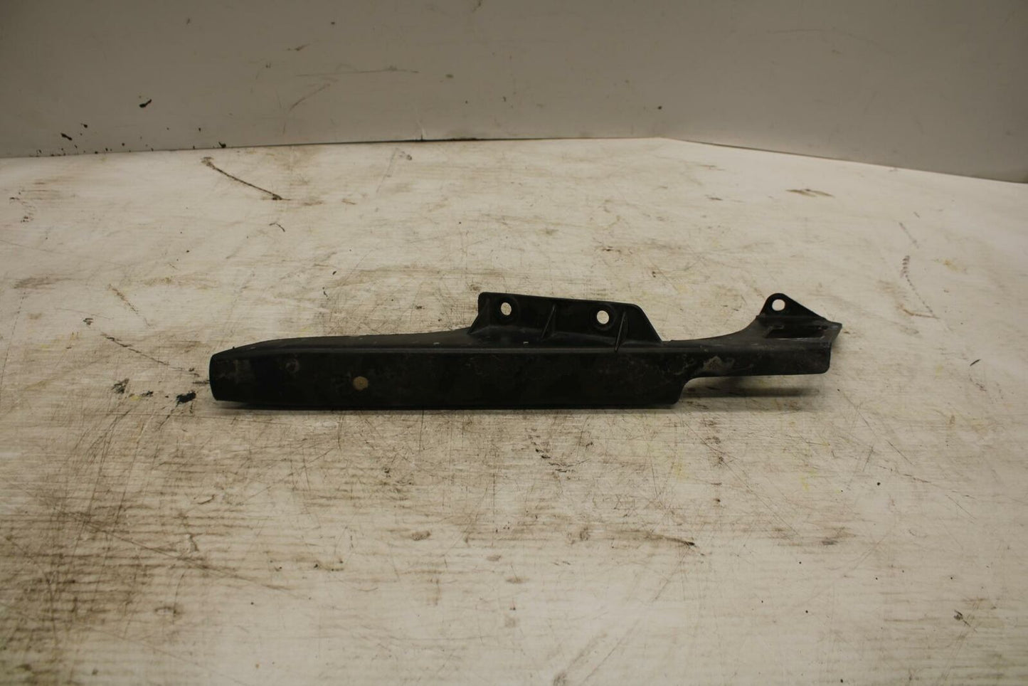 00-07 SUZUKI HAYABUSA REAR BACK DRIVE CHAIN GUARD COVER SHIELD  BB281