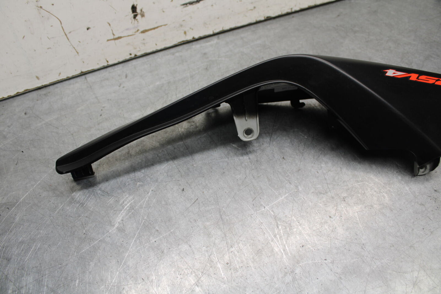 21-24 APRILIA RSV4 RIGHT REAR BACK TAIL FAIRING COWL SHROUD BB668