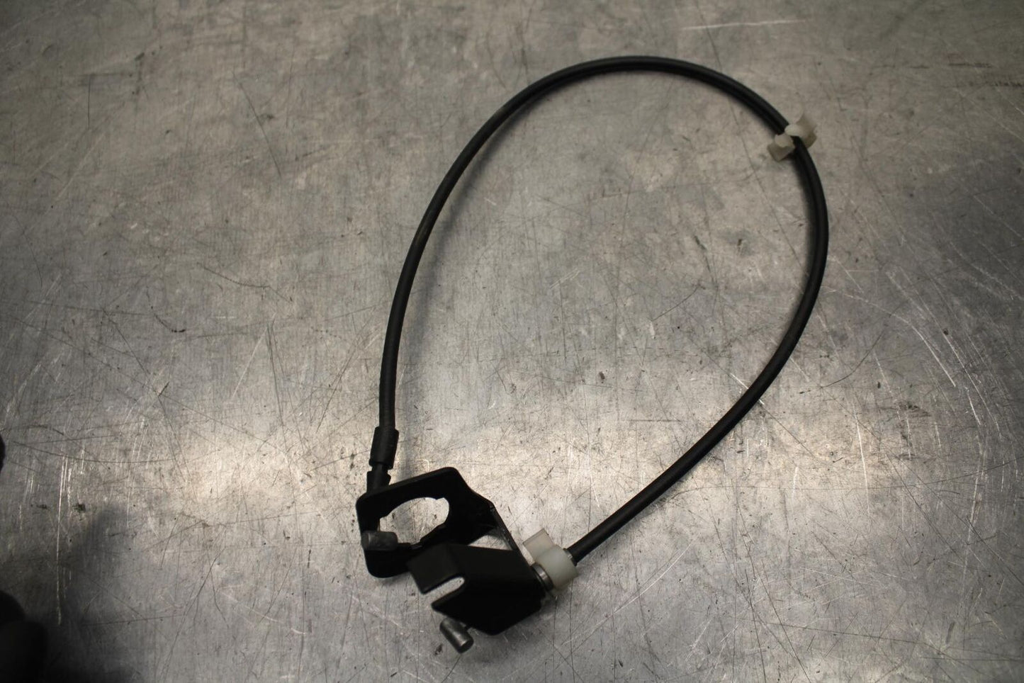 20-23 BMW F900R REAR PASSENGER SEAT LATCH CABLE ASSEMBLY BB603