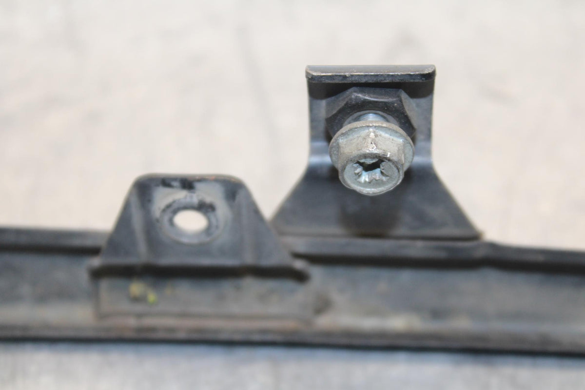 84-86 KAWASAKI GPZ900 HEADLIGHT HEAD LIGHT LAMP TRIM BB84