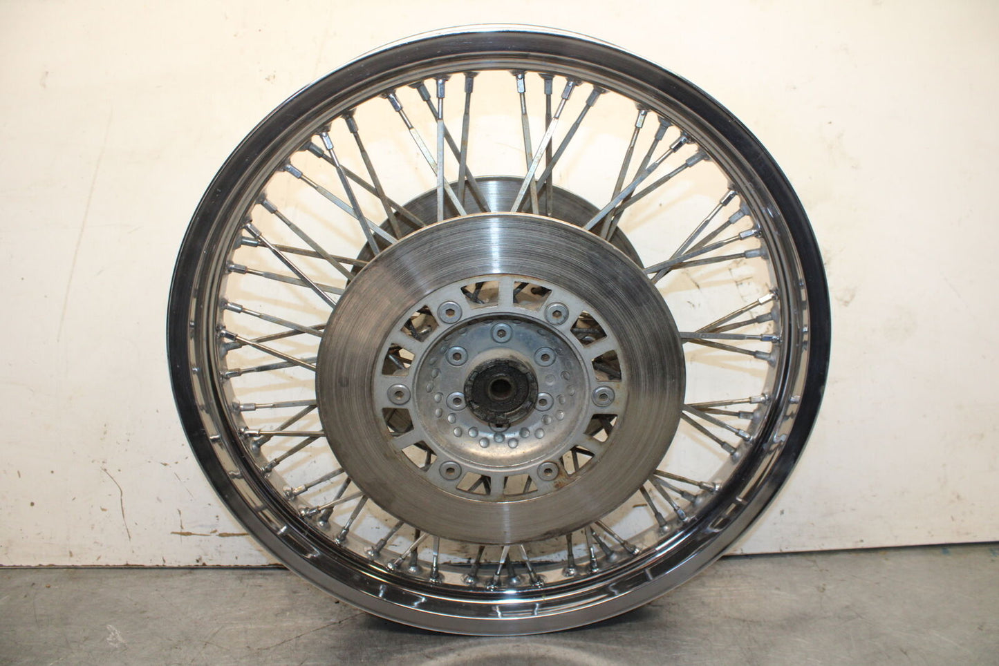 85-86 SUZUKI MADURA 1200 FRONT WEHHEL FRONT RIM BB691