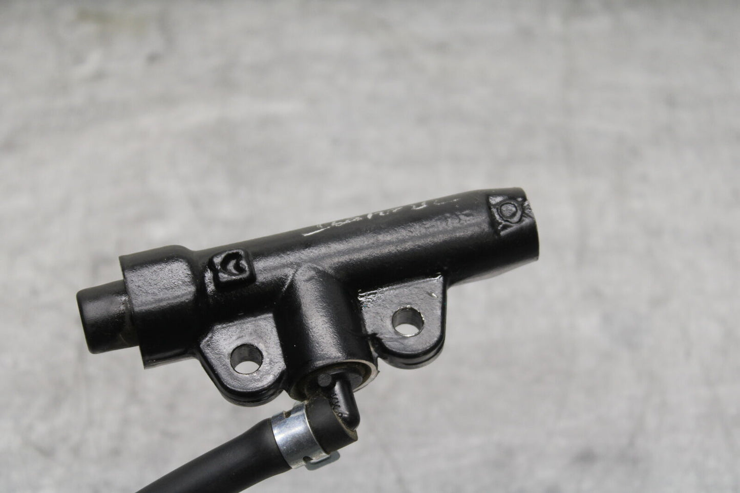 17-24 KTM 390 DUKE REAR BACK BRAKE MASTER CYLINDER W RESERVOIR BB734