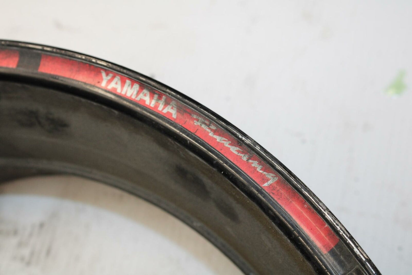 99 YAMAHA YZF R6 REAR WHEEL BACK RIM BB246