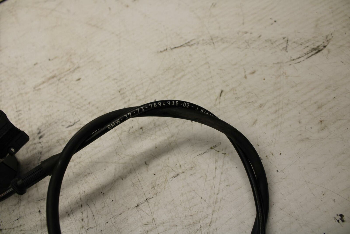 06-12 BMW F800ST THROTTLE CABLE LINE HOUSING GUIDE BB291
