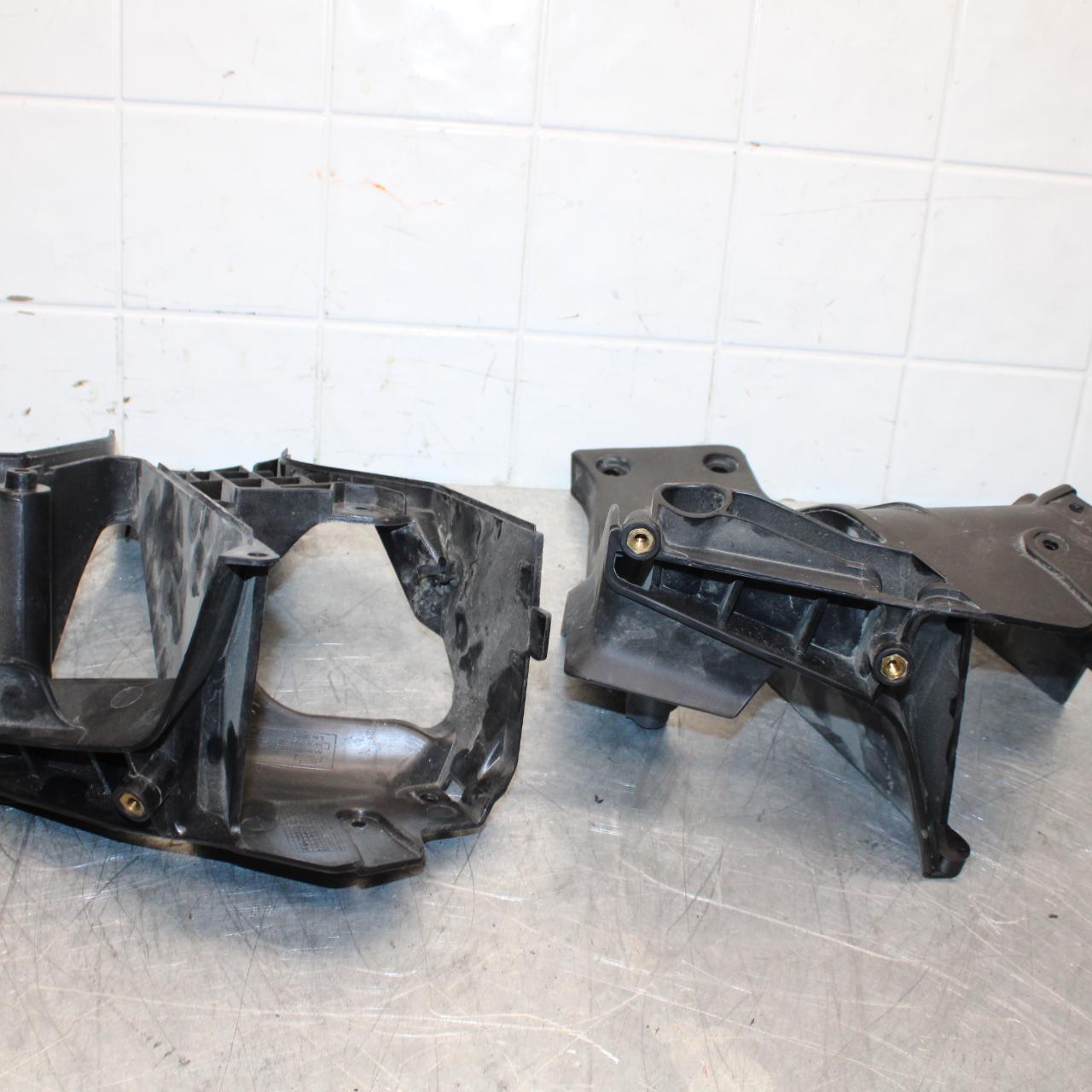 18 KTM RC 390 UPPER FAIRING MIRROR GAUGES STAY BRACKET BB442