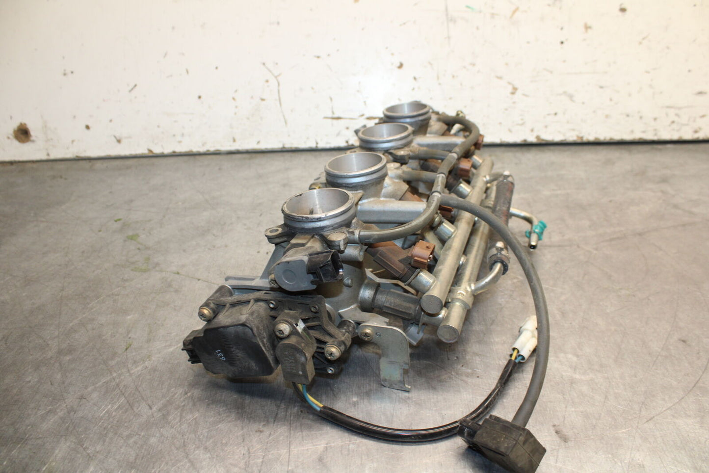 06-07 SUZUKI GSXR 600 MAIN FUEL INJECTORS / THROTTLE BODIES BB737