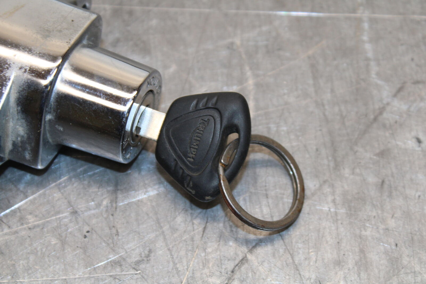 14-16 TRIUMPH AMERICA LT IGNITION LOCK W/ KEY BB720