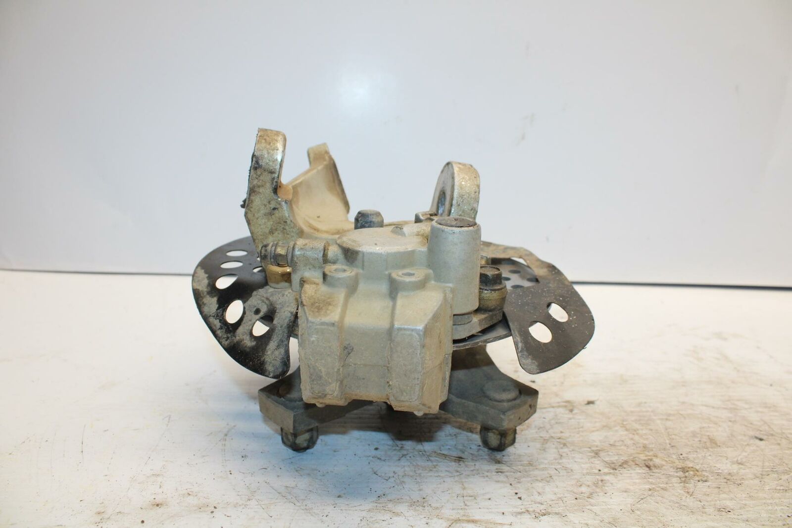 03-06 SUZUKI QUADSPORT Z400 FRONT WHEEL RIGHT HUB BB256
