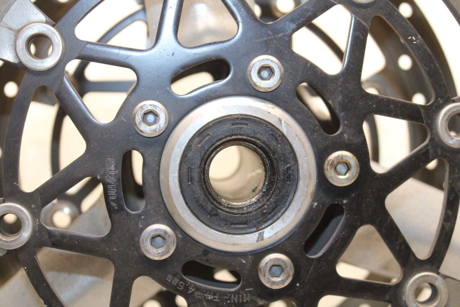 03-05 SUZUKI SV1000 FRONT WHEEL FRONT RIM BB405