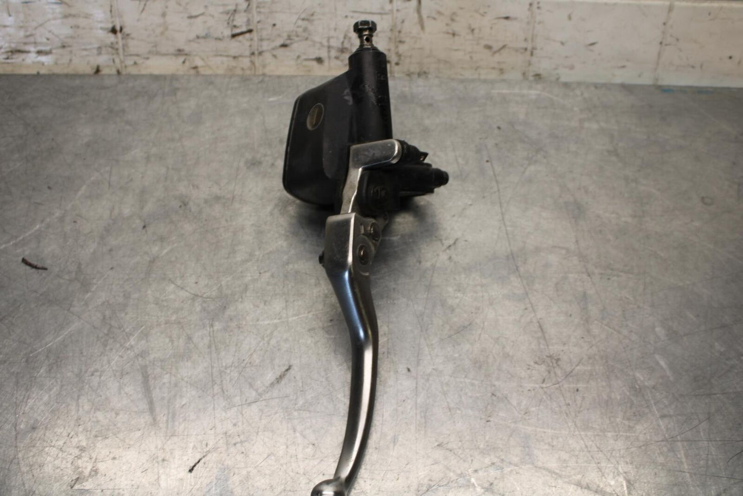 2008 Aprilia Shiver 750 SL750 FRONT BRAKE MASTER CYLINDER w/ LEVER BB551