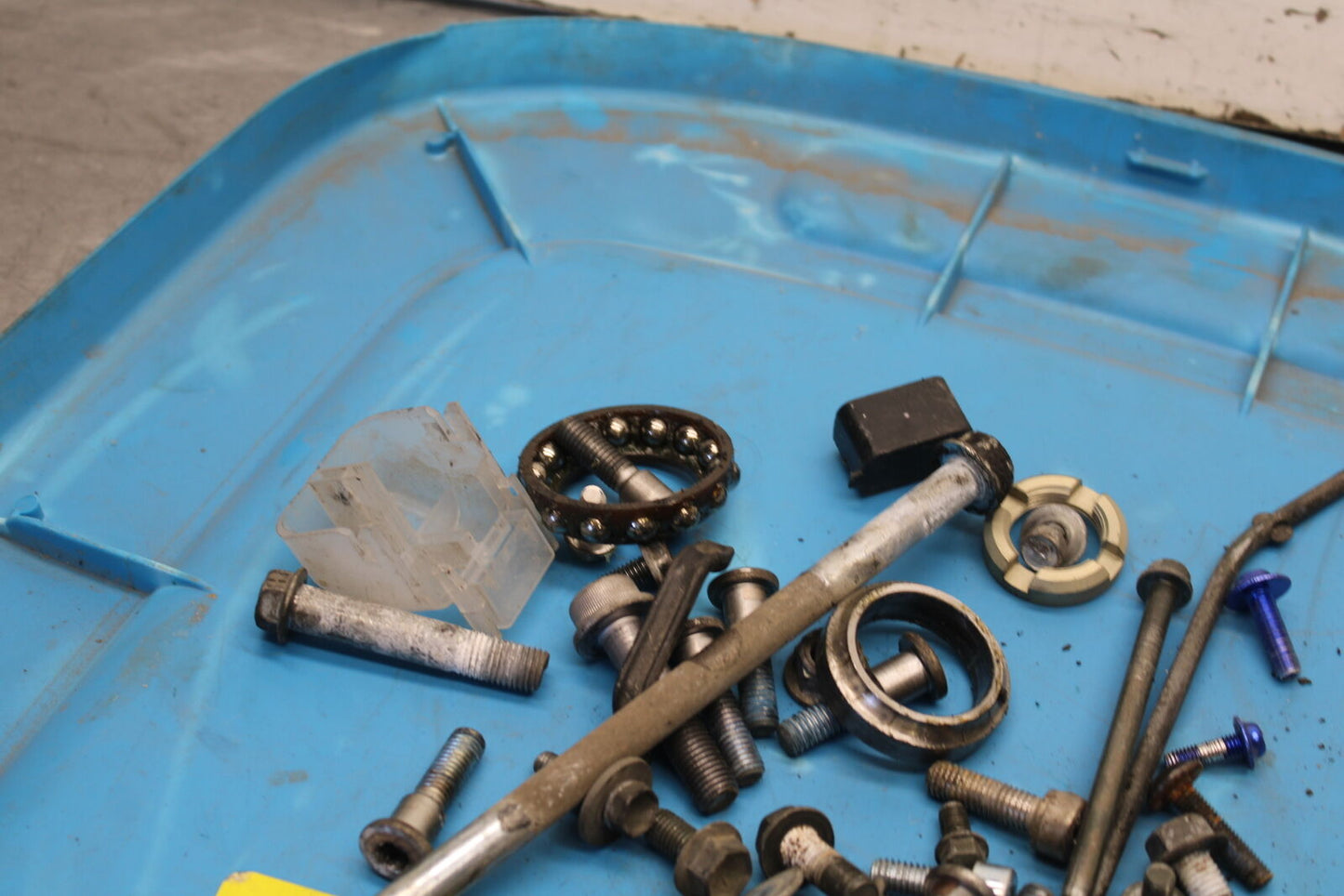 04-05 SUZUKI GSXR600 ENGINE MOUNTING BOLTS HARDWARE MOTOR SCREWS BB658