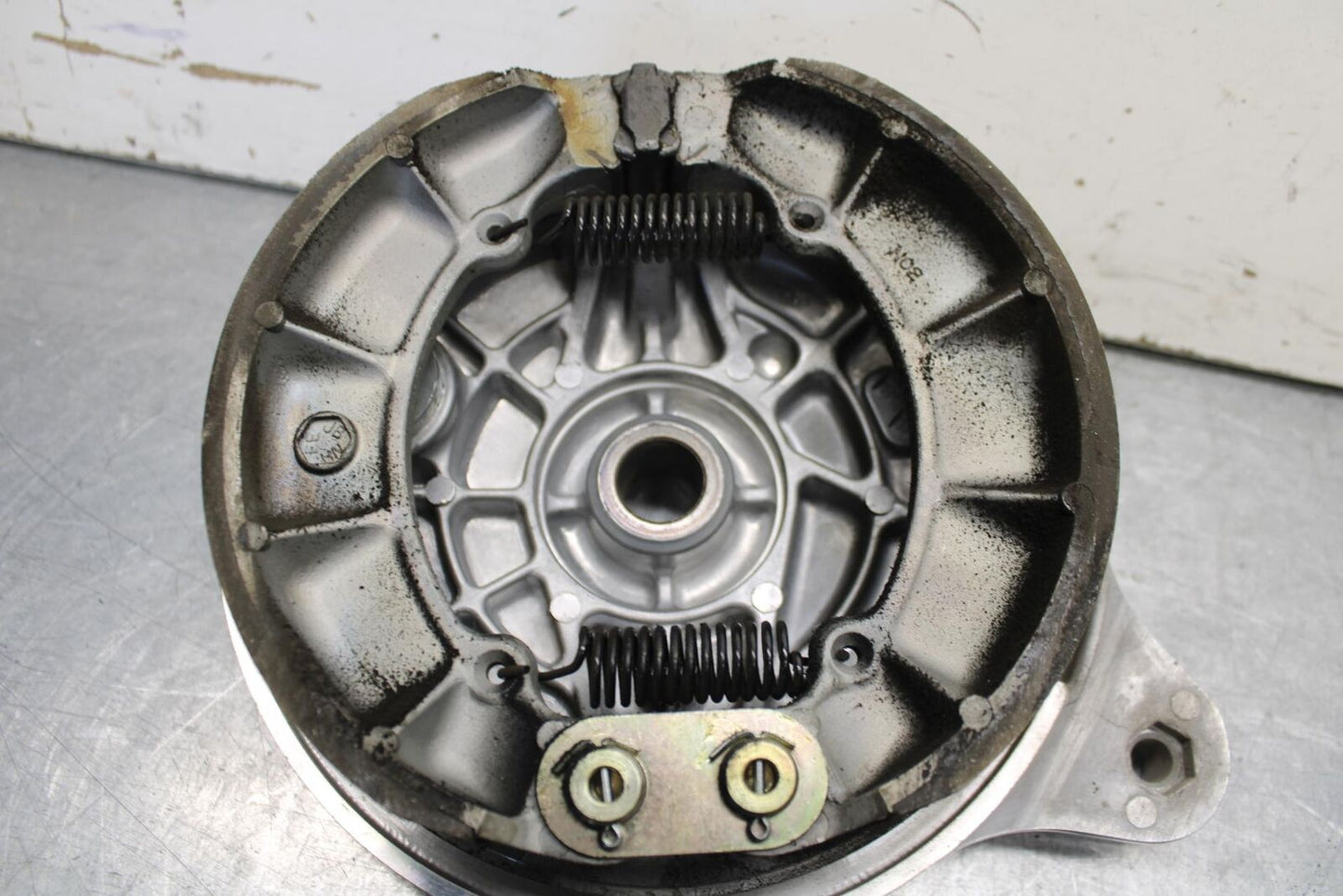 01-02 HONDA SHADOW SPIRIT 750 REAR BACK BRAKE CALIPER BB632