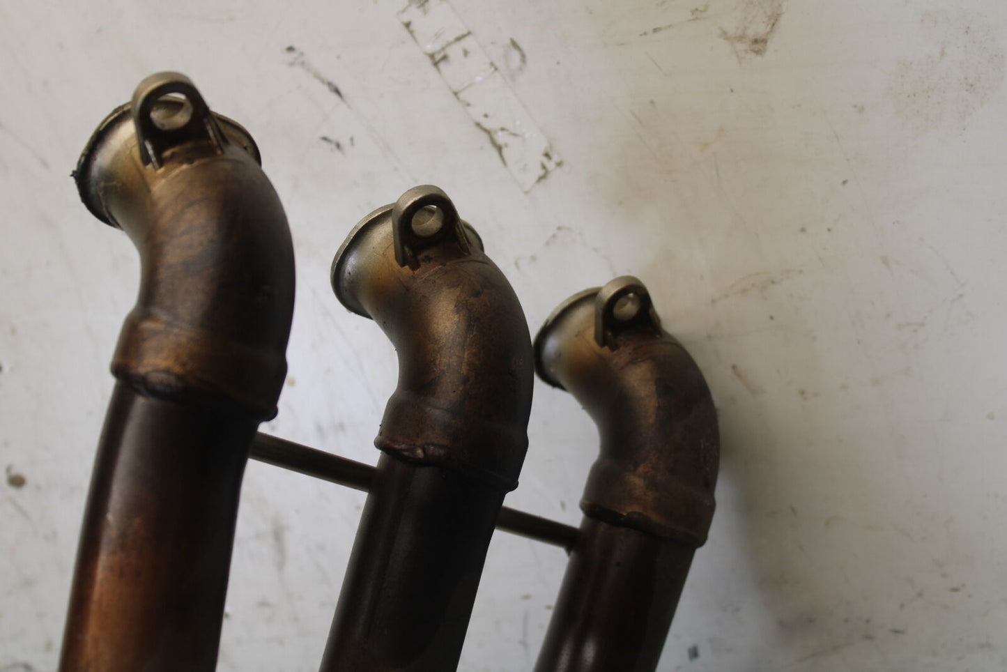 01-06 TRIUMPH TIGER 955I EXHAUST HEADER PIPES MANIFOLD BB693