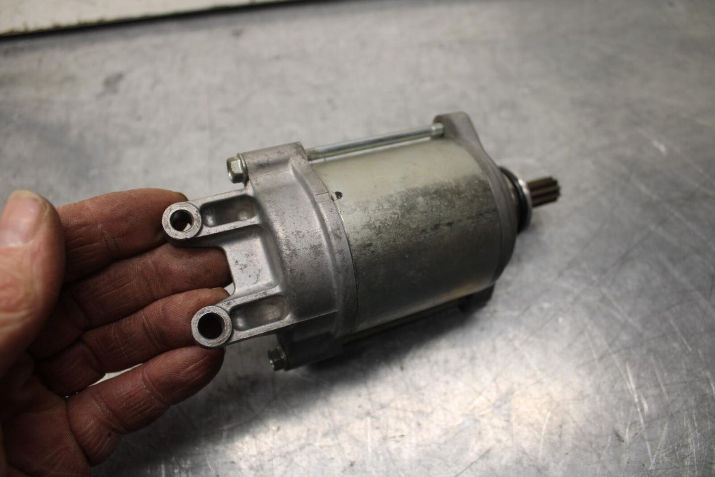01 SUZUKI GSXR1000 ENGINE STARTING STARTER MOTOR -DC 12V 1100-40F00 BB100