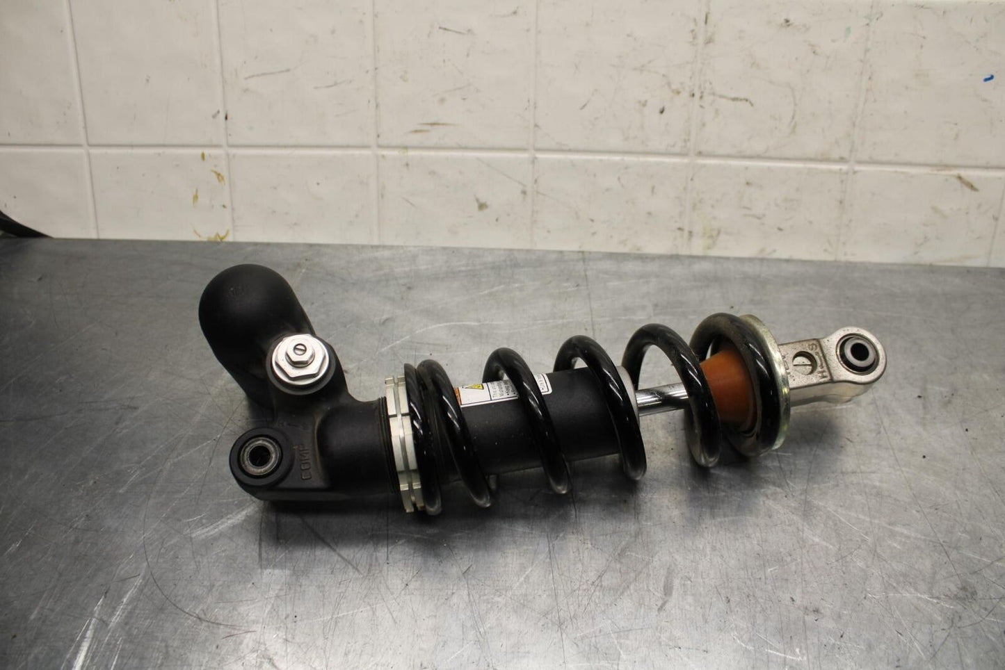 20 SUZUKI GSXR 1000 REAR BACK SHOCK ABSORBER SUSPENSION BB597