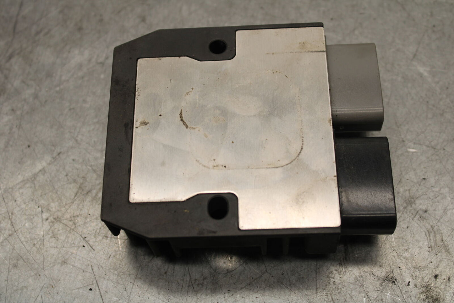 19-21 TRIUMPH SPEED TWIN 1200 RECTIFIER VOLTAGE REGULATOR BB653