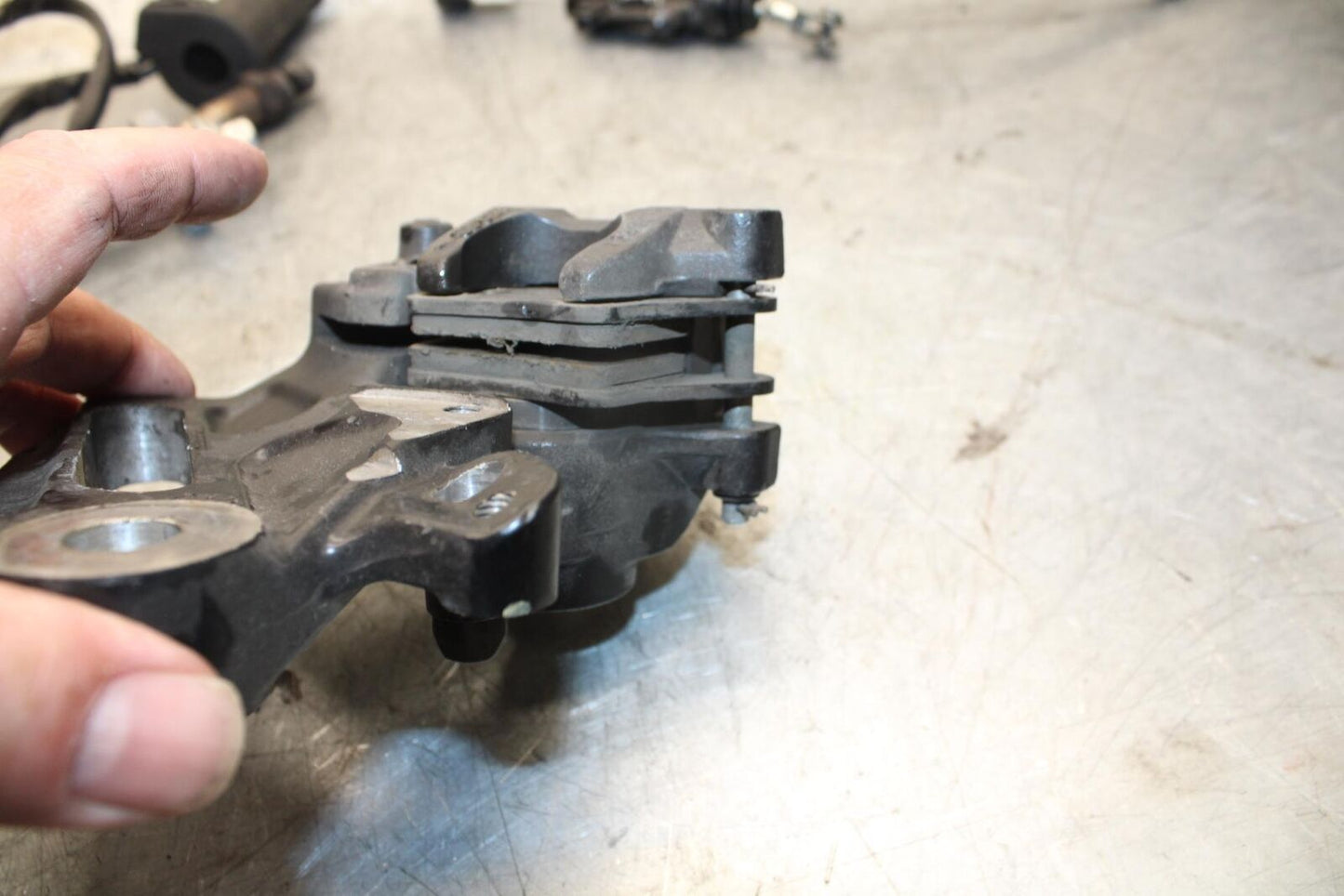 22-23 HUSQVARNA SVARTPILEN 401 REAR BACK BRAKE CALIPER W MOUNT BRACKET BB541