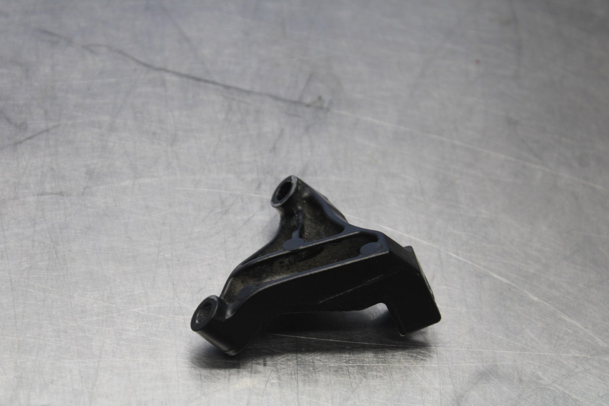 20-22 KAWASAKI NINJA ZX6R CLUTCH CABLE HOLDER MOUNT STAY BRACKET BB884