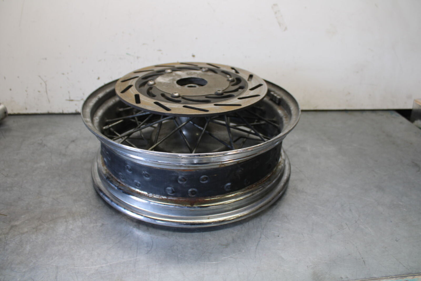 99-00 YAMAHA V STAR 1100 REAR WHEEL BACK RIM BB711