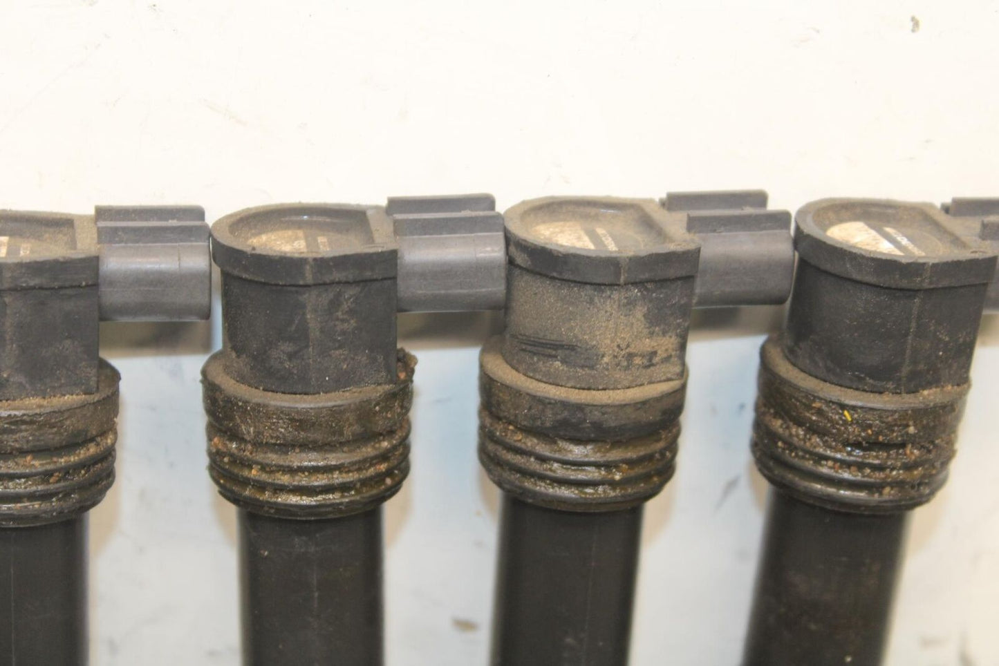 1999 Suzuki GSXR600 IGNITION COILS COIL SPARK PLUG CAPS 33410-34E00 BB608