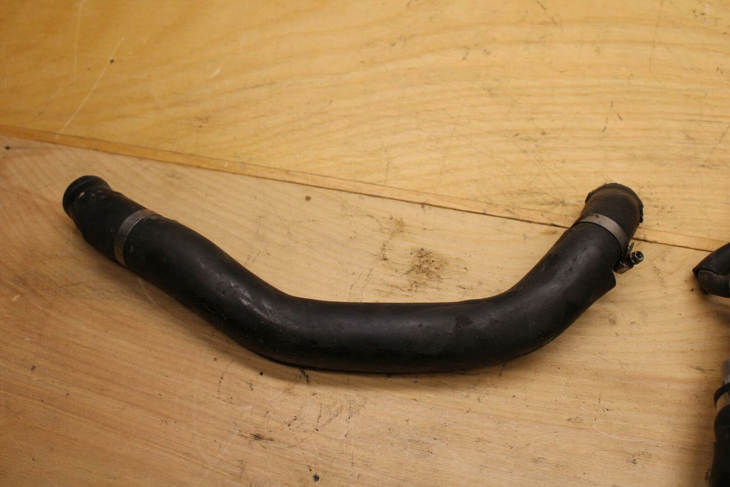 02-03 YAMAHA YZF R1 5PW RADIATOR HOSES THERMOSTAT HOUSING WATER PIPES HOSE BB313