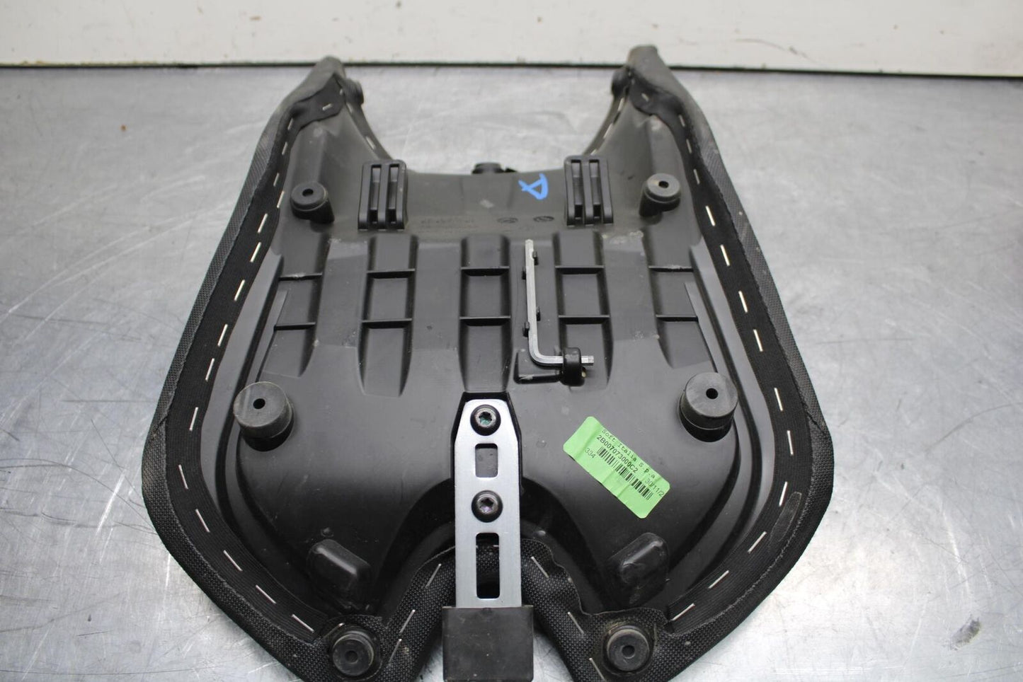 20-23 APRILIA RS660 FRONT DRIVERS SEAT PAD SADDLE PILLION BB611