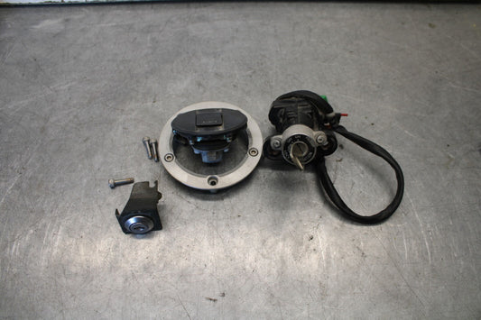 03-07 SUZUKI SV1000S IGNITION LOCK KEY SET W/GAS CAP SEAT LOCK 37000-16840 BB657