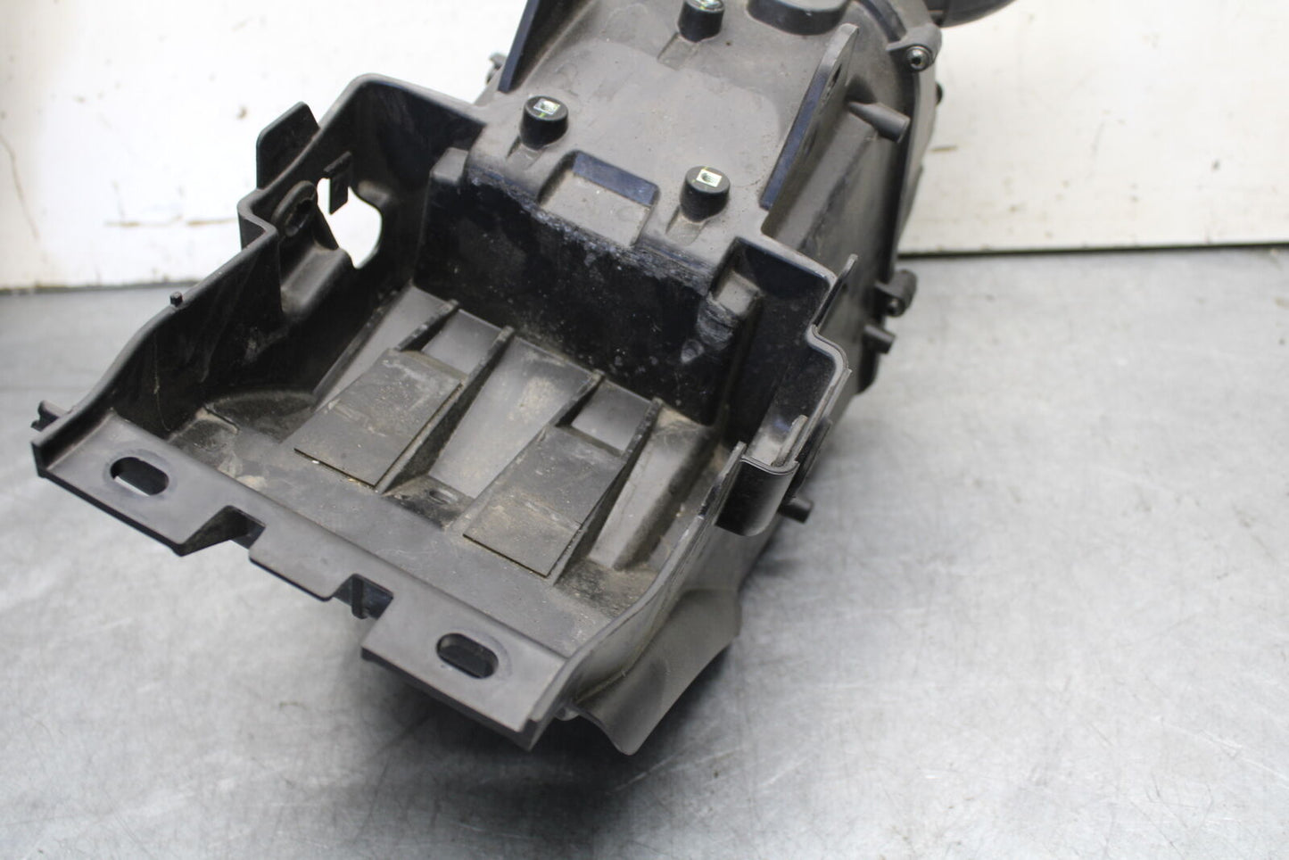 19-21 TRIUMPH SPEED TWIN 1200 AIRBOX AIR INTAKE FILTER BOX BB653