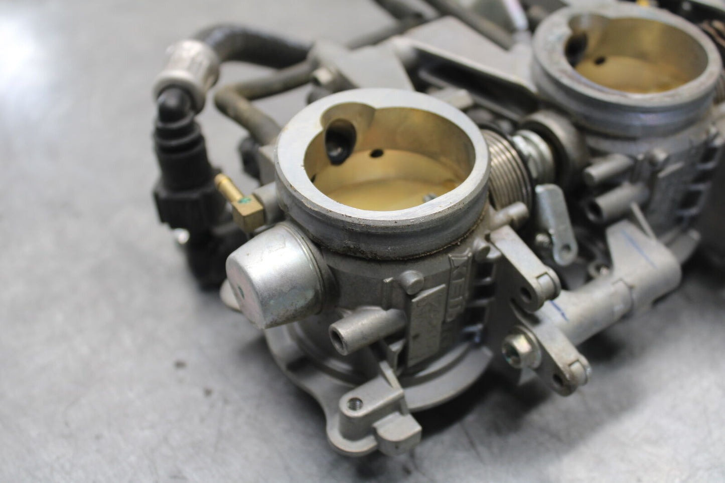 07-08 TRIUMPH DAYTONA 675 MAIN FUEL INJECTORS / THROTTLE BODIES T1240478 BB685